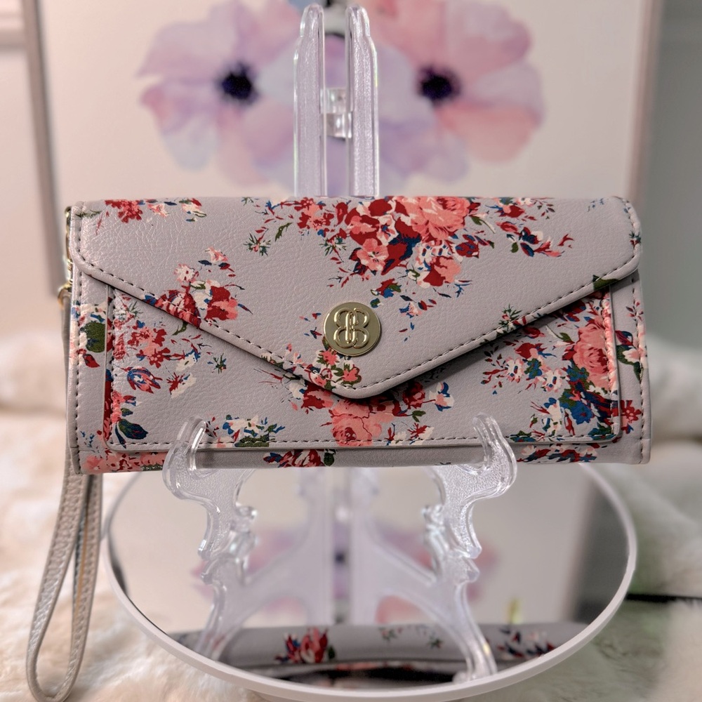 BANDOLINO Gray w/Floral Design Wristlet Wallet NWOT, snap closure